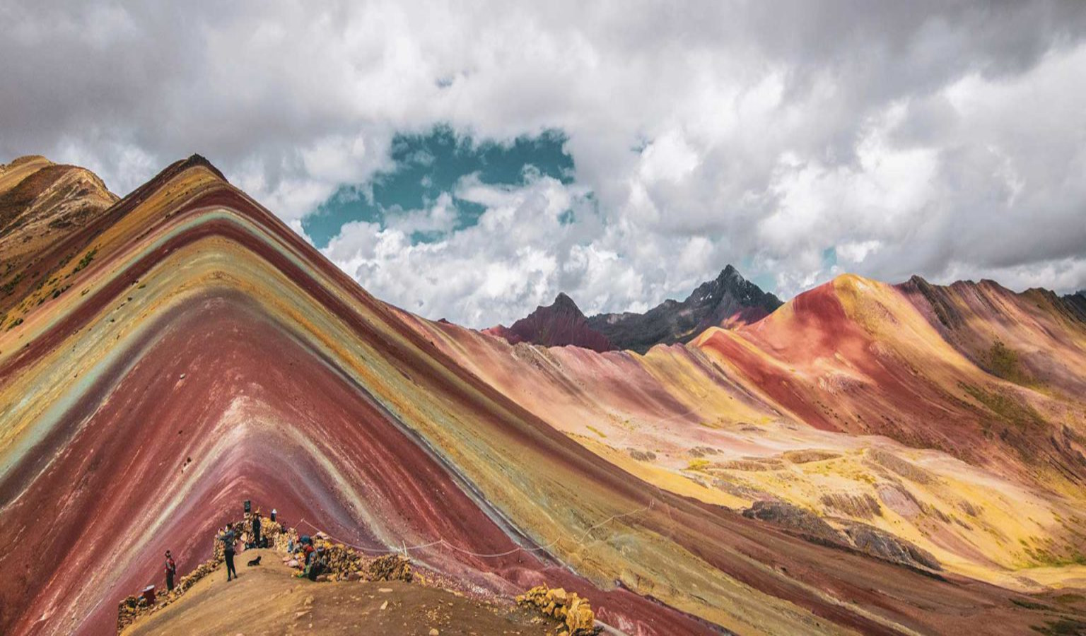 The Rainbow Mountain - Qosqo Expeditions